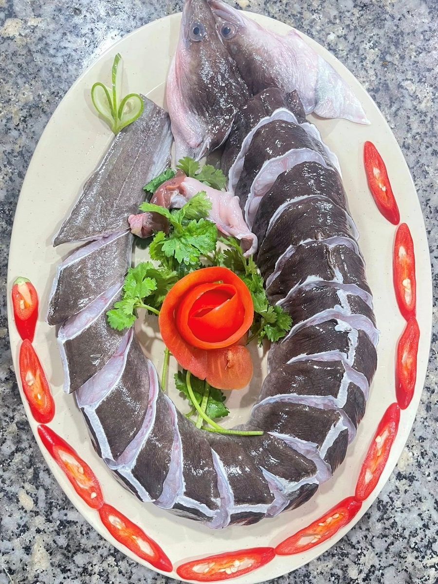 C&aacute; ch&igrave;nh b&ocirc;ng nấu măng chua